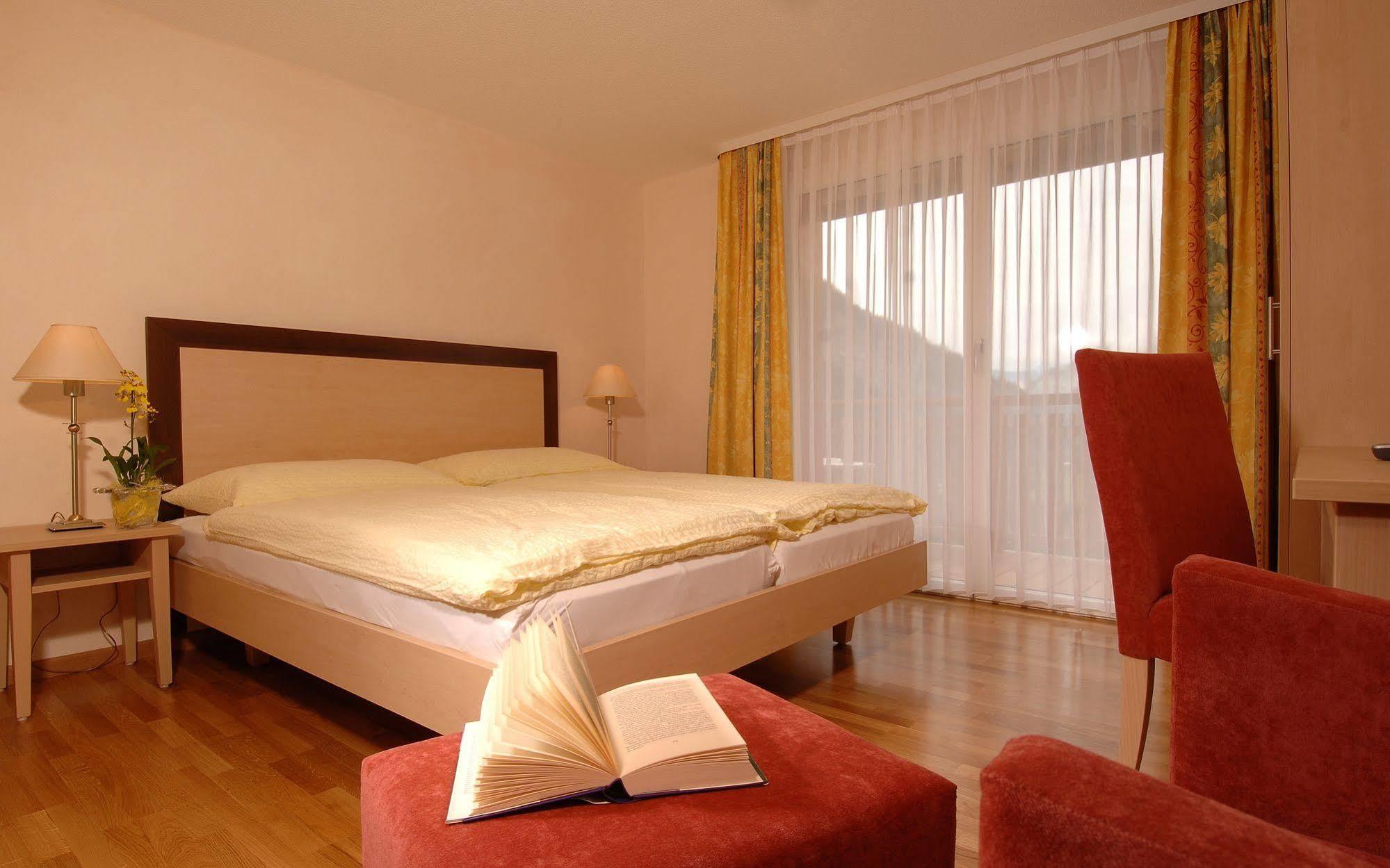 Hotel Viktoria-Leukerbad-Therme Eksteriør bilde